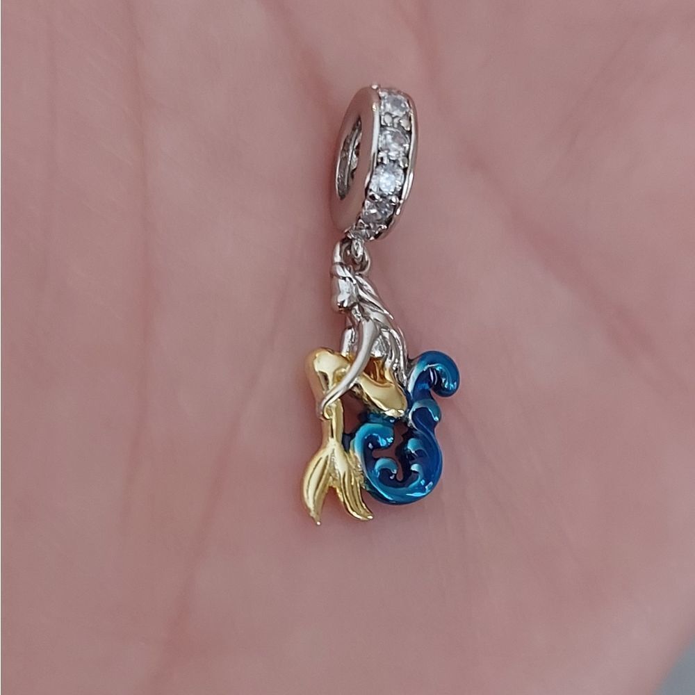 925 Sterling Silver Waiting Mermaid Charm - Picture 3 of 6